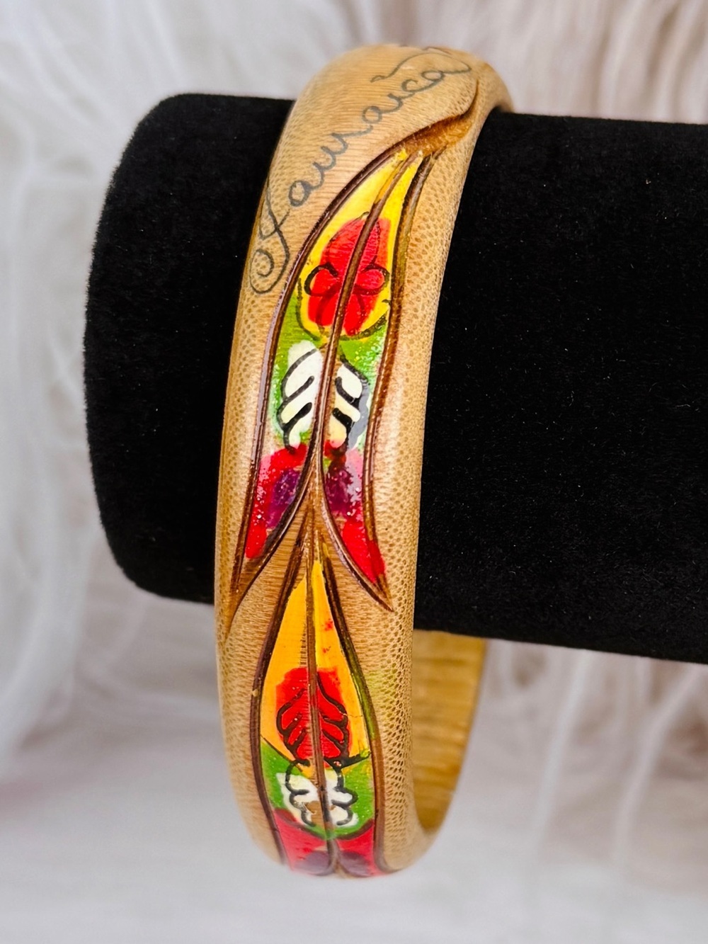 Beautiful hand carved painted Jamaica wood bangle bracelet